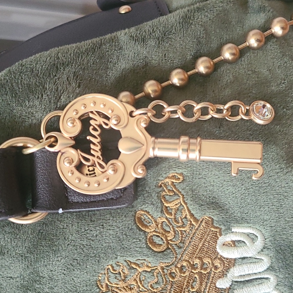 Juicy Couture Bag 🤍 - Picture 3 of 6